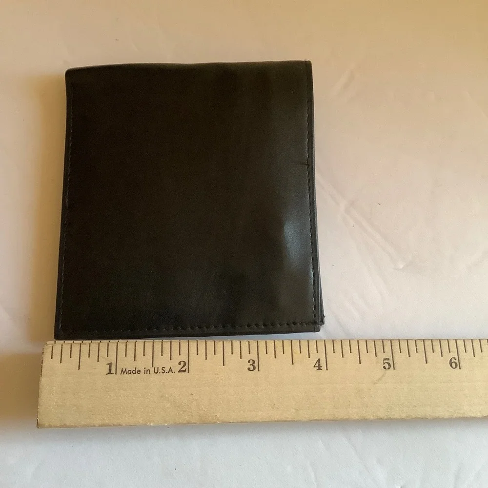 River Ridge Mens Genuine Leather Bifold Wallet Black ID Window NEW 4.5